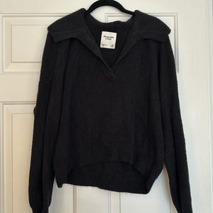 Abercrombie Black Cropped Sweater